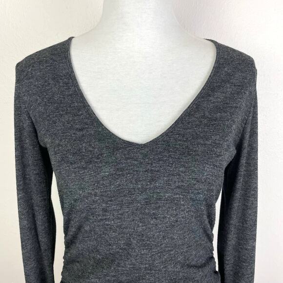 Lola & Sophie | Dark Gray Side Cinch V-neck Long Sleeve Tee - Picture 2 of 5